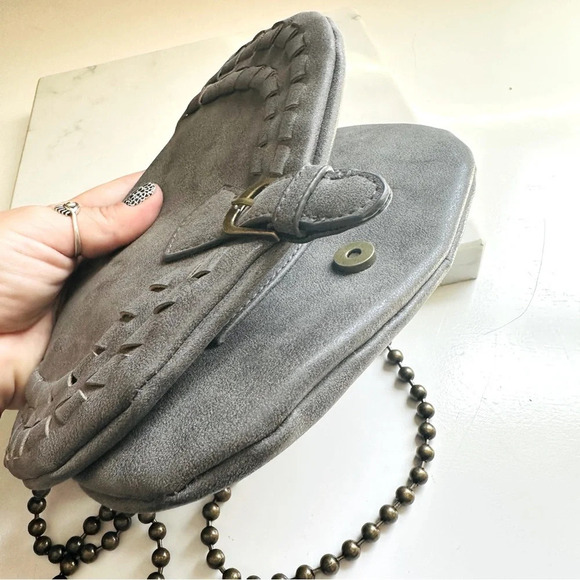 T-Shirt and Jeans Beaded Ball Chain Crossbody Bag - Picture 6 of 7